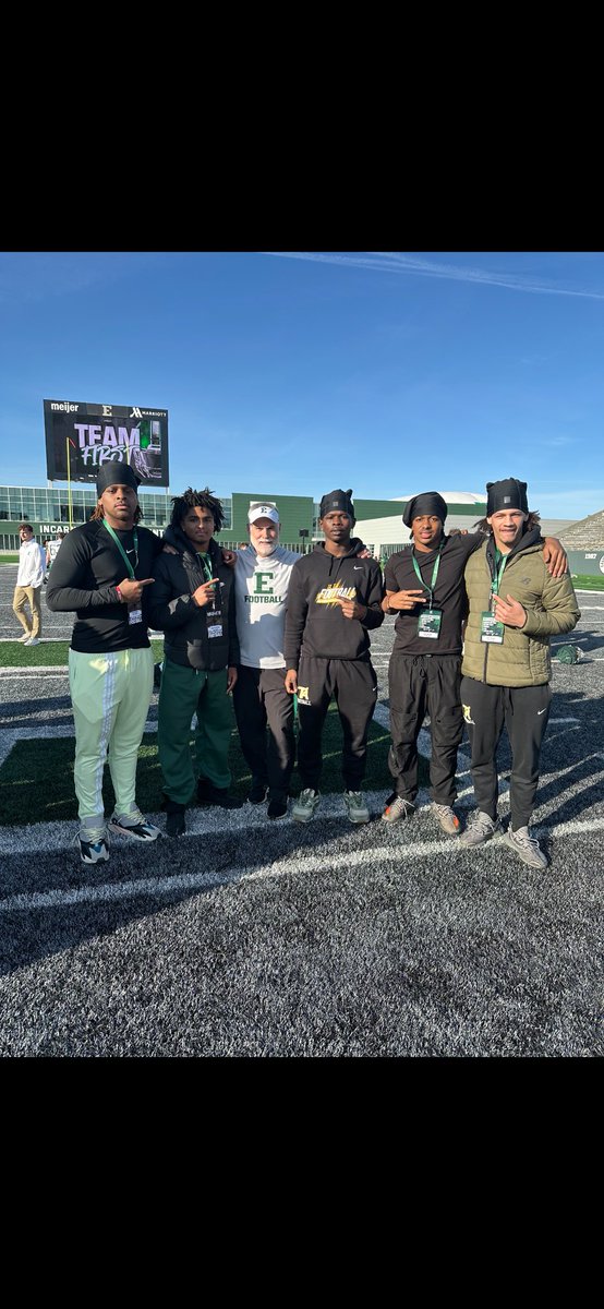 Tyler Williams (@coachty_1) on Twitter photo Thanks <a href="/Coach_Creighton/">Chris Creighton</a> <a href="/CoachOmli/">Tate Omli</a> for having the Taft Senators out for a spring practice.
<a href="/BryceBrewster30/">Bryce Brewster</a>
<a href="/kavontaewhip513/">Kavontae Whipple 3⭐️⭐️⭐️ DB</a>
<a href="/hill_najia14/">Najia hill</a>
<a href="/AdamKirtley9/">Adam Kirtley 3⭐️</a>
<a href="/Jojo_Pouncy11/">Josiah “Jojo” Pouncy</a>
<a href="/EMUFB/">Eastern Michigan Football</a>
<a href="/TaftNationFB/">TaftHighSchoolFB</a> Thanks <a href="/Coach_Creighton/">Chris Creighton</a> <a href="/CoachOmli/">Tate Omli</a> for having the Taft Senators out for a spring practice.
<a href="/BryceBrewster30/">Bryce Brewster</a>
<a href="/kavontaewhip513/">Kavontae Whipple 3⭐️⭐️⭐️ DB</a>
<a href="/hill_najia14/">Najia hill</a>
<a href="/AdamKirtley9/">Adam Kirtley 3⭐️</a>
<a href="/Jojo_Pouncy11/">Josiah “Jojo” Pouncy</a>
<a href="/EMUFB/">Eastern Michigan Football</a>
<a href="/TaftNationFB/">TaftHighSchoolFB</a>