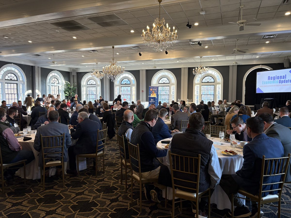 GLIchamber's tweet image. 👏 Thank you to everyone who joined us for today’s Regional Economic Development Update, presented by @PNCBank! Your engagement, insights, and passion for Greater Louisville’s future make a real impact. Let’s keep the momentum going!