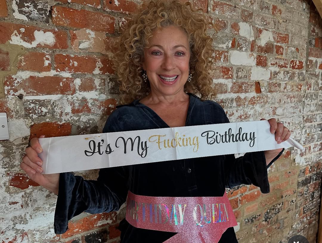 oceanballadsimp's tweet image. MY SWEET PRINCESS LOOK AT HER🥹💞💞💞💞🥹🥹💞