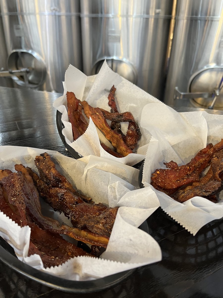 fullpintbeerpgh's tweet image. Every Tuesday it&apos;s Bacon Night at our place! Stop in to enjoy the new flavors of the week! Beer + bacon! What could be better? #bacon #baconbacon #baconnight