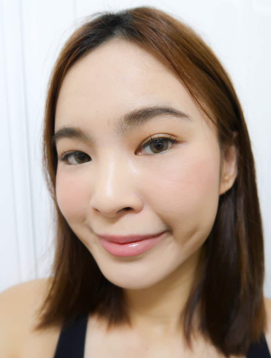 งานผิวสวยขนาดนี้ขอยกให้คู่นี้จาก skintific🩵

คุชชั่นกับคอนซีลเลอร์คือดีมากก บางเบาแต่ปกปิด แล้วที่ชอบคือไม่หนักผิวเลย ได้ฟินิชลุคออกมาเป็นผิวแมทแต่ไม่ได้ดูแห้งตกร่อง ใครหา คสอ งานผิวสวยๆนี่แนะนำคู่นี้เลย เอาอยู่มากๆ https://t.co/UfRF4iT6eS