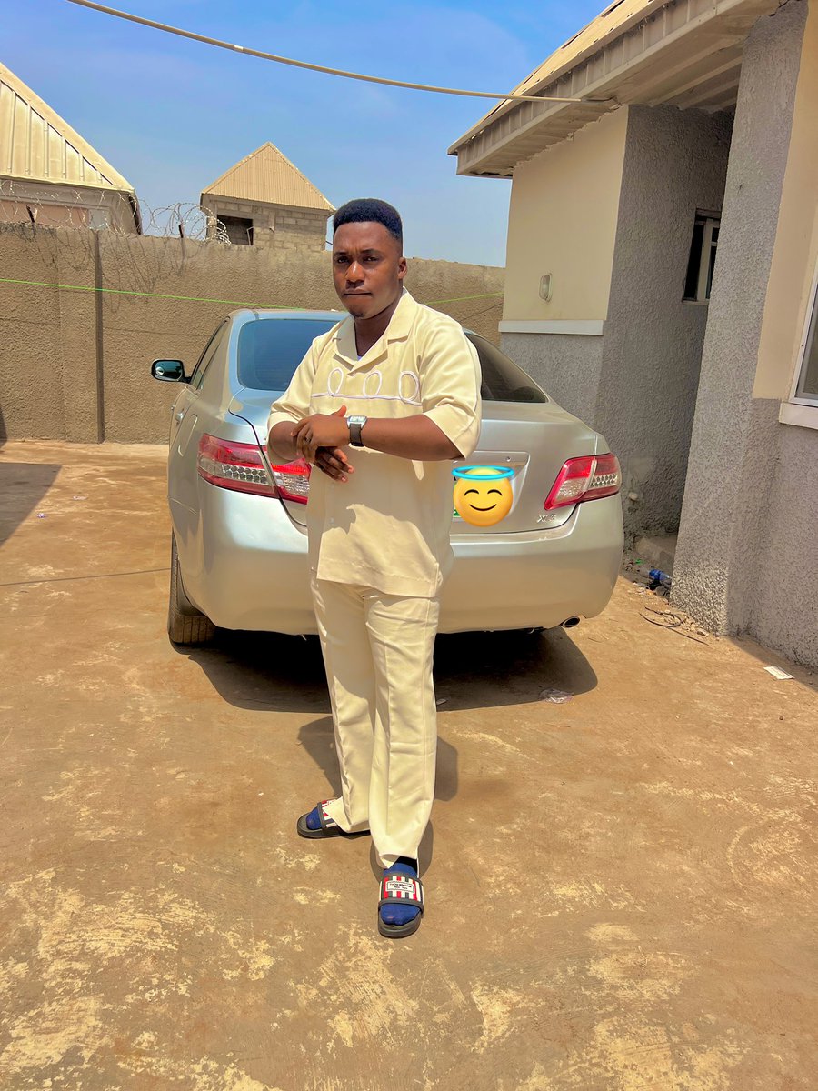 realprinceudoh_'s tweet photo. Be Good At Something 🔒
Happy Tuesday Lovers ❤️💜💙🖤 https://t.co/F3yyeVXVWp