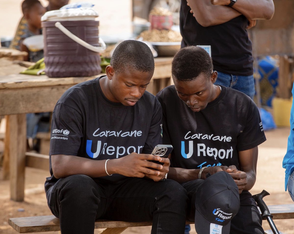 Firmin en entrain de s’assurer que tous les adolescents et jeunes autour de lui ont rejoint le mouvement afin de s’engager activement pour leurs communautés. 

Fais comme Firmin! 👌

Tu peux aussi nous recommander des amis! envoie AMI par SMS au 1366 et suis les instructions.