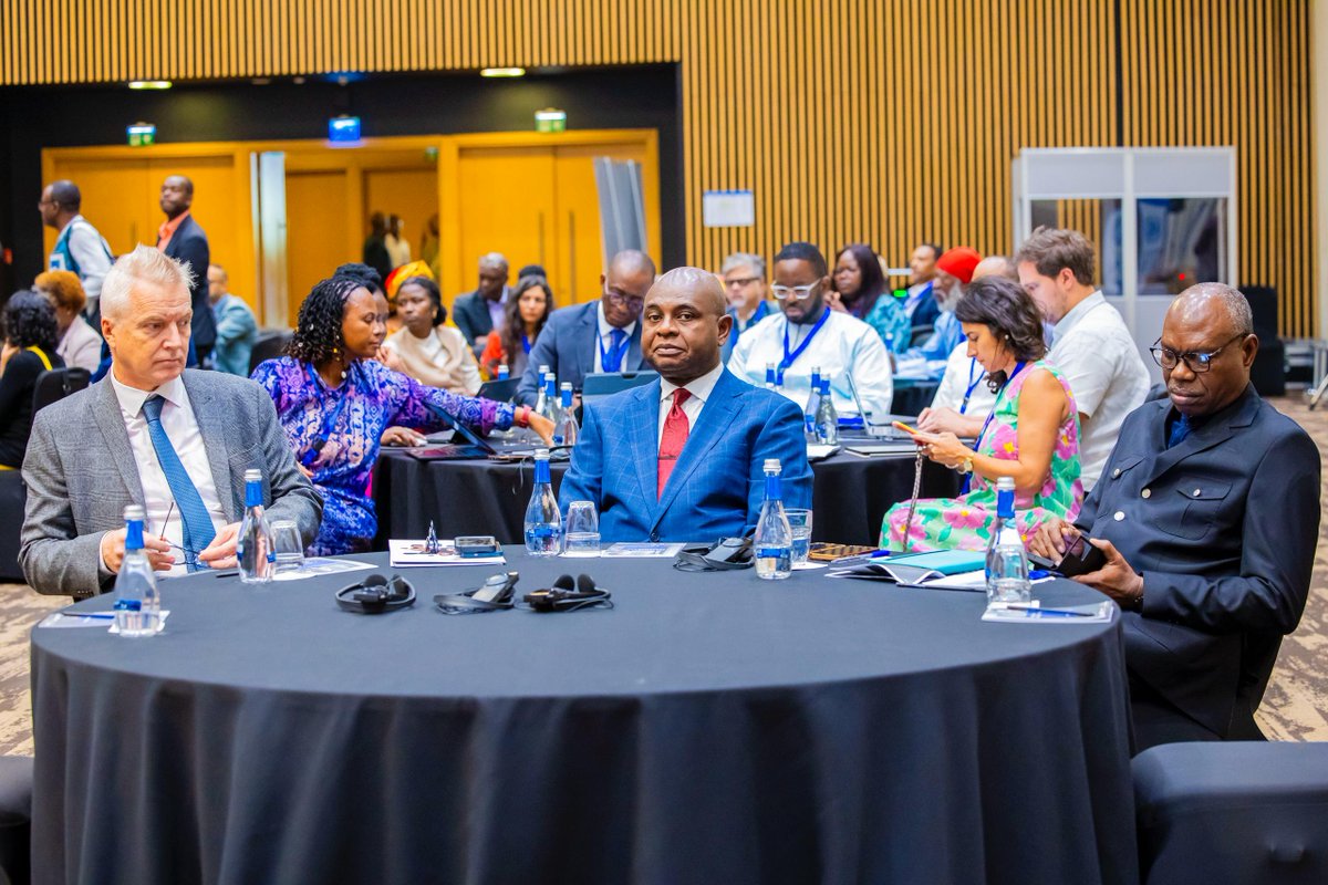 UNDP_Rwanda's tweet photo. Rapidly changing contexts call for @UNDP to constantly learn within & with our partners to ensure relevance & responsiveness to present & emerging dev't challenges.

Murakaza neza @UNDPAfrica colleagues in #Governance & #Peacebuilding from across Africa attending the Community of Practice.
 #TheFutureofGovernance
