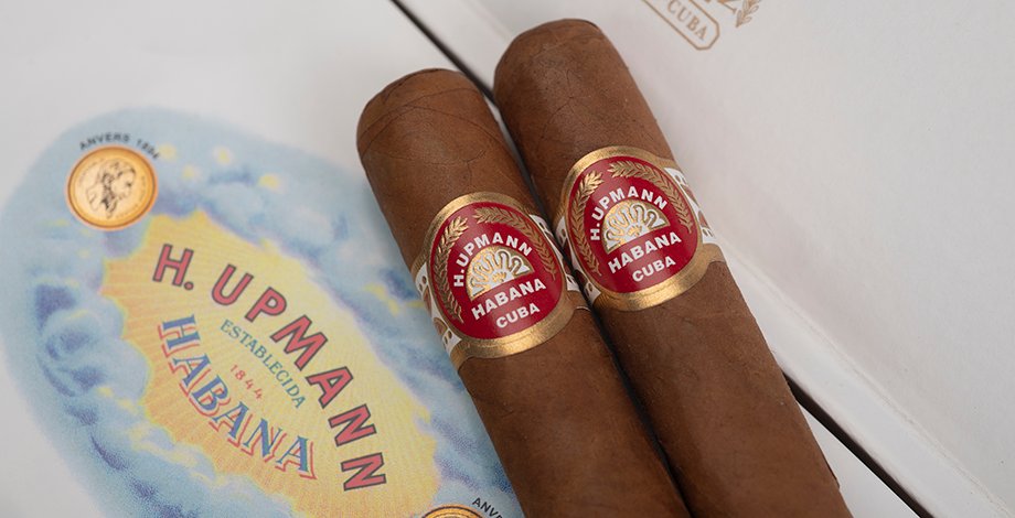 ¿Te estás iniciando en el mundo del habano? Elegir la vitola adecuada puede marcar la diferencia. <a href="/AngelGM87/">Ángel García Muñoz</a> recomienda opciones suaves y a precios asequibles para que disfrutes sin miedo 👉 ow.ly/ZYg550VeQMl

🤔 ¿Recomiendas alguna otra para empezar? ¡Te leemos!