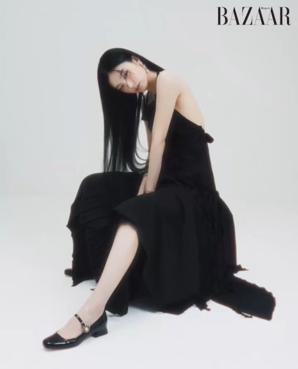 ROGER VIVIER AMBASSADOR YEJI