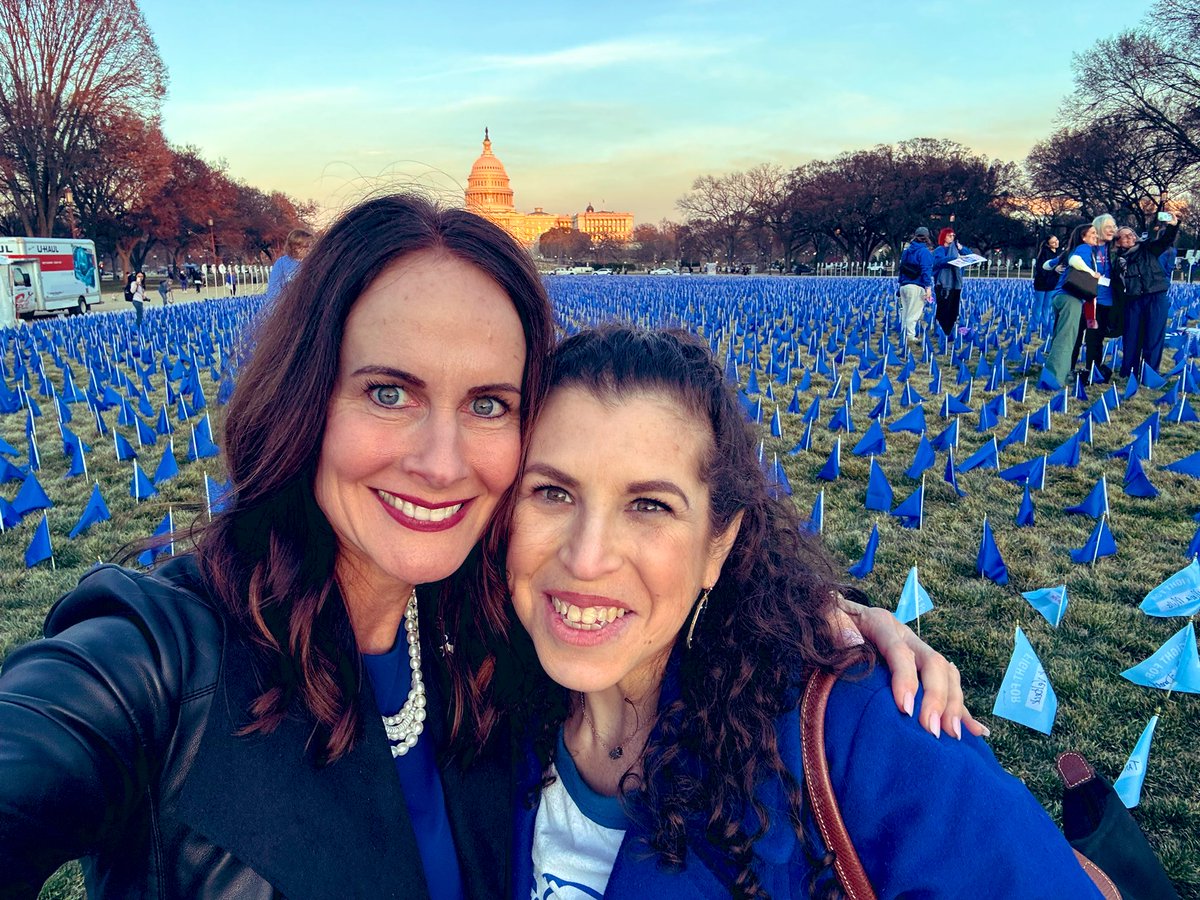 Amy Oxentenko MD (@amyoxentenkomd) on Twitter photo If you want to meet two people who talk the talk and walk the walk, here is genuinity at its finest.
Two of the most beautiful people, inside and out.
My 💙is full.
<a href="/ARosen380/">Allison Rosen, MS</a>
@ALOliphant If you want to meet two people who talk the talk and walk the walk, here is genuinity at its finest.
Two of the most beautiful people, inside and out.
My 💙is full.
<a href="/ARosen380/">Allison Rosen, MS</a>
@ALOliphant