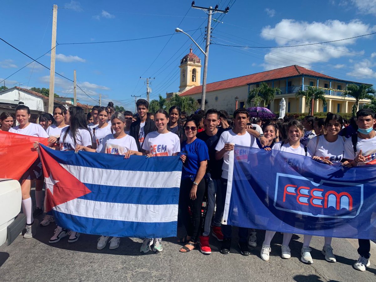 Desde hoy 11 y hasta el 15 de marzo en #PinardelRío  y toda #Cuba por los jóvenes de la Federación  de Estudiantes de la Enseñanza Media (FEEM), el Bastión Estudiantil con  actividades para contribuir a su preparación patriótica 
#HaciendoFuturo #FEEM #PinardelRío #CubaMined