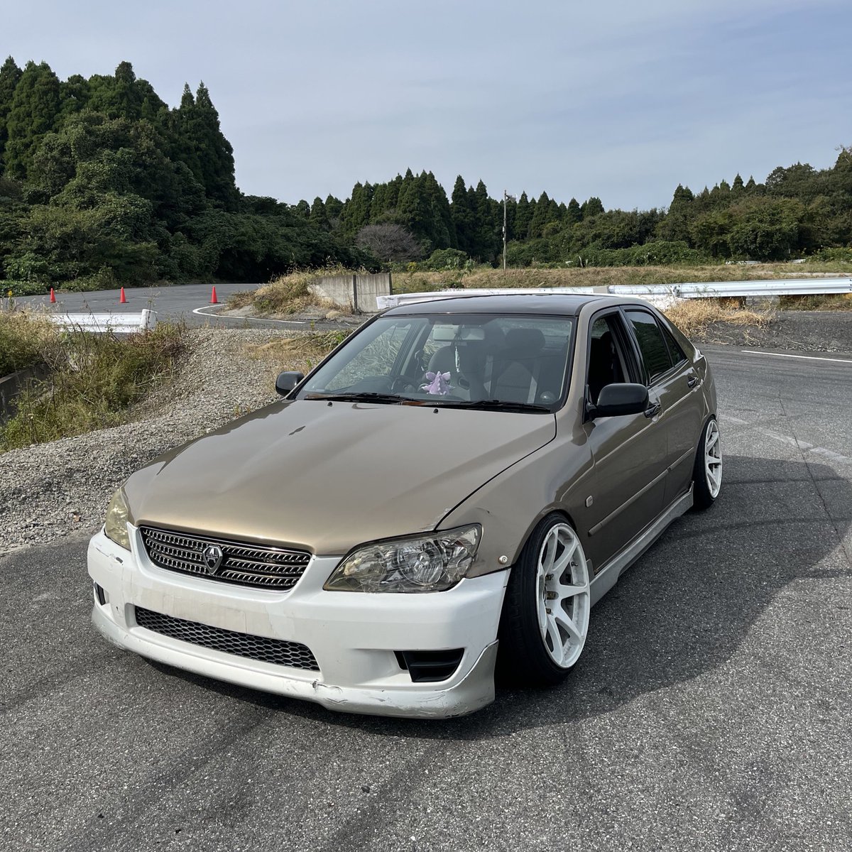 mcf_ogk's tweet photo. てめぇの車はてめぇで管理運営
人の車に茶々入れない
ツラが甘めぇだとか車高が高ぇだとか https://t.co/r2uz0dYW86