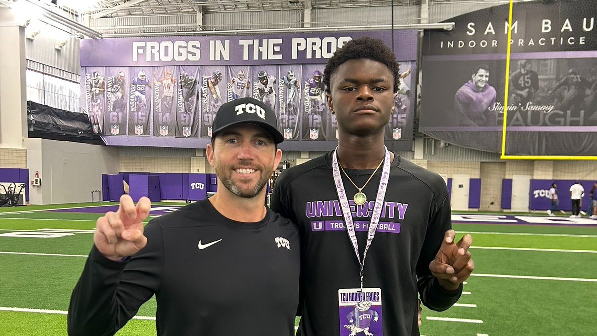 Future Stars: Texas 2027 Quarterbacks Commanding Attention

⭐️Next Generation Gunslingers: Texas' 2027 QB Prospects🔥

STORY:▶️🔗sixstarfootball.com/article/future…

@Christianhamp09 <a href="/CamdenHughes27/">Camden Hughes</a> <a href="/nichols_savoy/">Savoy ”slim” Nichols</a> <a href="/KaidenScottQB27/">Kaiden Scott</a> <a href="/Hunterfifteen/">Hunter Squires 2027QB</a> <a href="/EthanJSmithQB/">Ethan J Smith</a> <a href="/DarrickToddJr/">DarrickToddQB</a> <a href="/ColtYancey/">Colt Yancey</a>