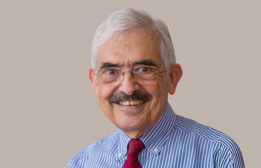Esta madrugada ha fallecido en Pamplona Esteban López-Escobar, catedrático de Opinión Pública y profesor emérito de <a href="/fcomunav/">fcomunav</a> 

La Facultad de Comunicación se une al dolor de su familia y ruega una oración por su alma. DEP.

📰👉unav.edu/noticias/-/con…