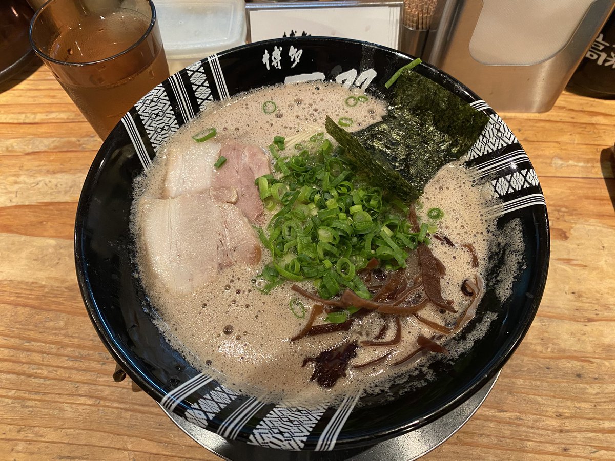 夜はラーメン🍜
でぶまっしぐら🙌