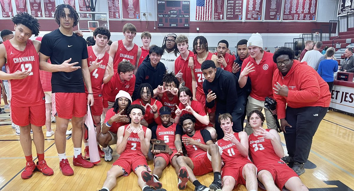 Paulbaillargeon (@mrgrizzlie61) on Twitter photo .<a href="/laduegirlshoops/">LHS Girls Basketball</a> 
.<a href="/pwesthoops/">PWestHoops</a> 
.<a href="/PWestAthletics/">Longhorn Athletics</a> 
.<a href="/UCityAthletics/">UCityAthletics</a> 
.<a href="/mrgrizzlie61/">Paulbaillargeon</a>📸 
.<a href="/STLhssports/">STLhighschoolsports</a> 
Class 5 District 3 Final 🏀
U  City-Parkway West 6
Warren Mayes will have the story and I’ll provide the picture gallery from Ladue 
Who will add to my list of District champs? .<a href="/laduegirlshoops/">LHS Girls Basketball</a> 
.<a href="/pwesthoops/">PWestHoops</a> 
.<a href="/PWestAthletics/">Longhorn Athletics</a> 
.<a href="/UCityAthletics/">UCityAthletics</a> 
.<a href="/mrgrizzlie61/">Paulbaillargeon</a>📸 
.<a href="/STLhssports/">STLhighschoolsports</a> 
Class 5 District 3 Final 🏀
U  City-Parkway West 6
Warren Mayes will have the story and I’ll provide the picture gallery from Ladue 
Who will add to my list of District champs?