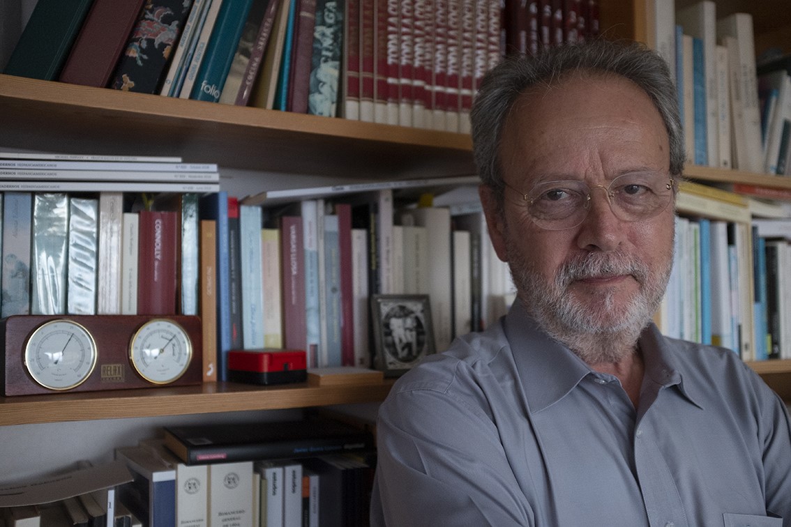 ULL's tweet photo. Fallece el catedrático de la Universidad de La Laguna Andrés Sánchez Robayna

👉 https://t.co/N6M37mYWis https://t.co/RuWxehj18j