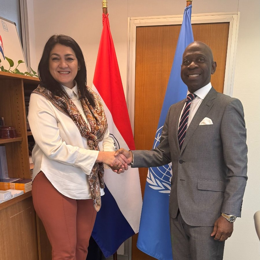 Guinea Ecuatorial reafirma su compromiso con África e Iberoamérica, utilizando su papel como único país hispanoafricano para fortalecer sus lazos con los países hispanohablantes.

Desde París, hemos invitado a <a href="/DelegacionPy/">Paraguay en Unesco</a> y a la Embajadora <a href="/nancyovelar7/">Nancy Ovelar</a> a estrechar nuestra