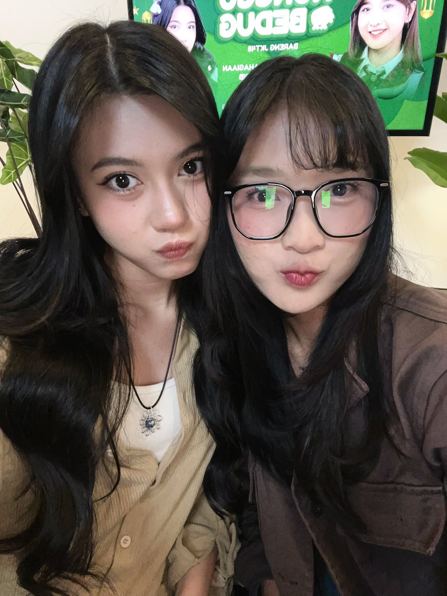indiraseruni__'s tweet photo. thank youuu idn live sama ka oniel nyaaa!! 😆 https://t.co/SzyEqYkYDz