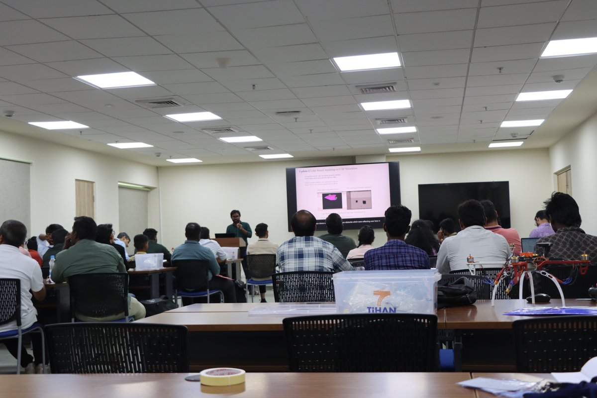 IitTihan's tweet image. Successfully completed the #AdvancedDroneInnovation Certificate Course by TiHAN in collaboration with IIT Hyderabad! 
The last three days included hands-on training in drone assembly, enhancing technical expertise and #autonomousnavigation skills.
 @IITHyderabad  @IndiaDST