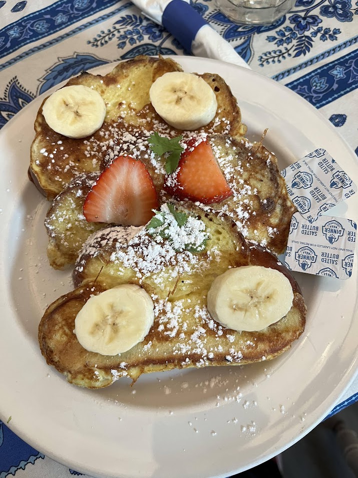 Do you love French toast? We love making it - order it traditional or vegan!