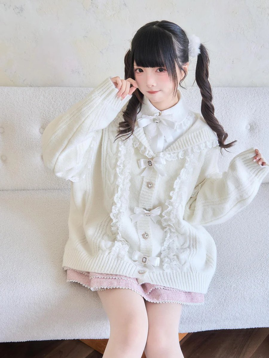 chochoette's tweet photo. 🤍超可愛いリボンフリルカーディガン🖤 https://t.co/kDmvHiCg8L