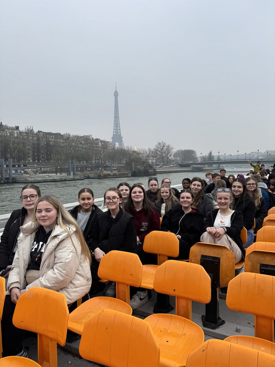 Ellowes Hall Art & Food. tweet media