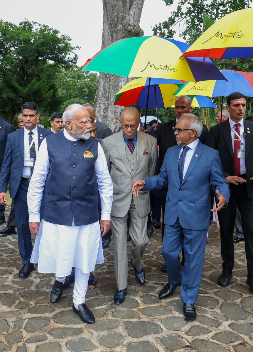 Narendra Modi tweet media