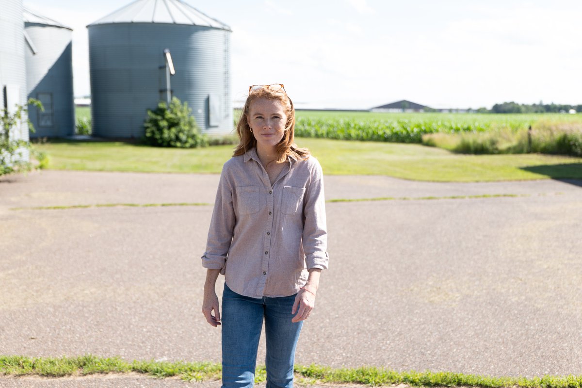 RebeccaforWI's tweet image. Today, I’m announcing my campaign for US Congress. Last November, we won the trust of voters across the party spectrum and nearly sent a farm kid to Washington. We need more working class voices like ours who will fight like hell to build back the middle class.