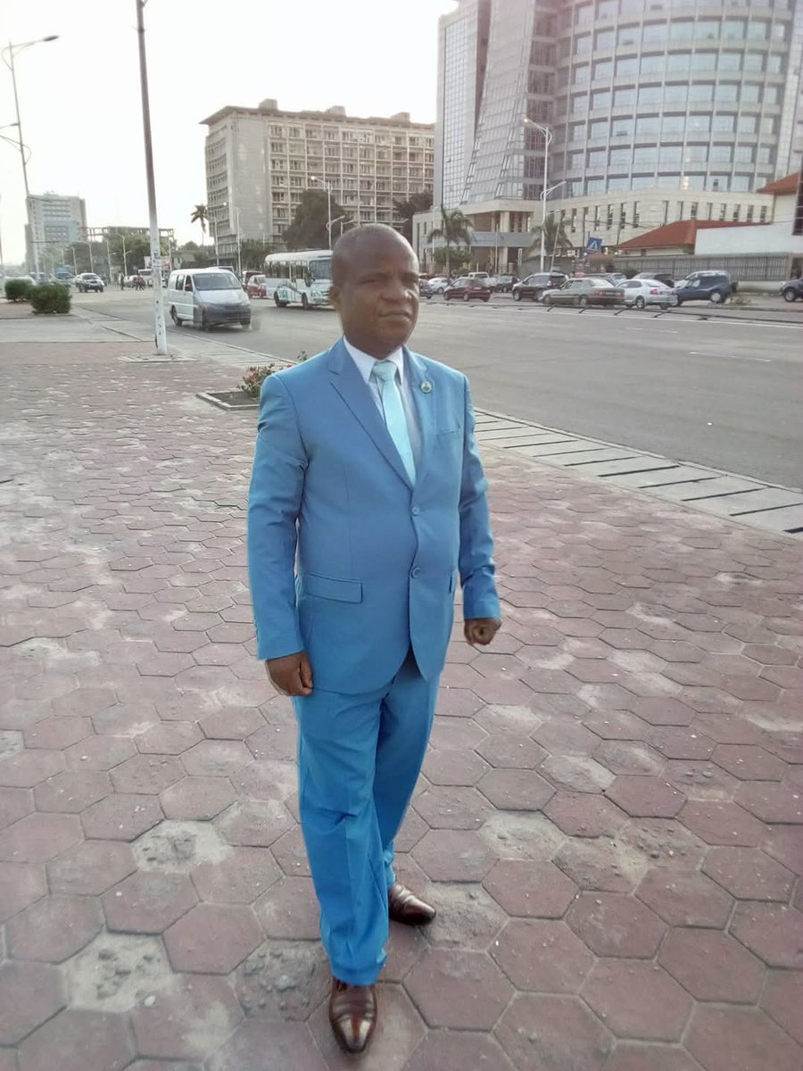 Je condamne l'enlèvement ce matin à Bukavu,au Sud-Kivu par les militaires terroristes de l'AFC / M23-RDF , du Professeur Hubert Watongoka Lutala, Recteur de l'USK-BUKAVU et promoteur de l'université Libre de Mwenga-Kamituga, à son domicile en violation flagrante des droits