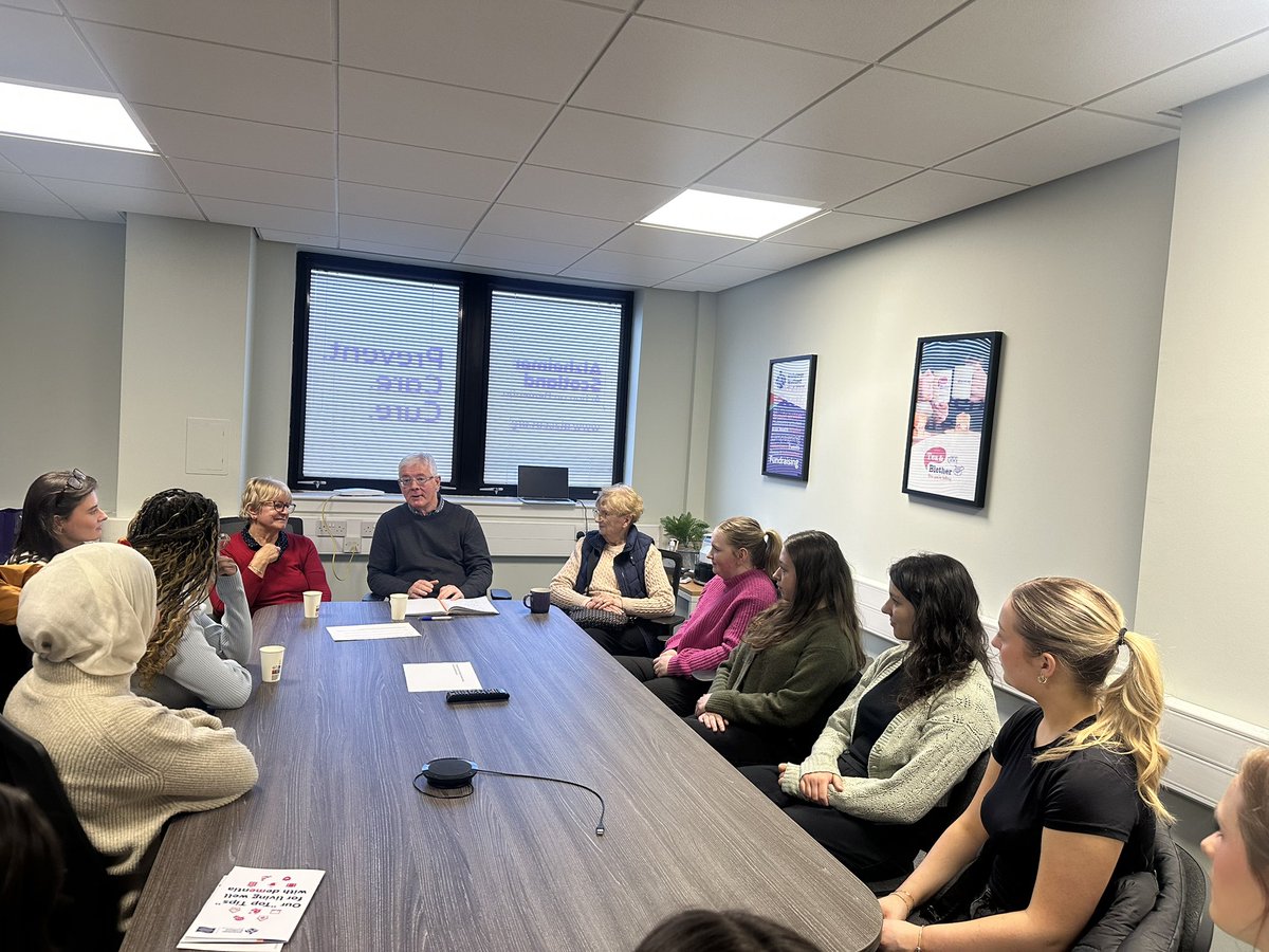 S_D_W_G's tweet image. Another annual date in the @NDCAN_Scotland and @S_D_W_G calendars that we look forward to is the @AhpDementia meeting with Speech &amp;amp; Language Therapist students on their placement with @alzscot #sharingexperiences #BrainAwarenessWeek