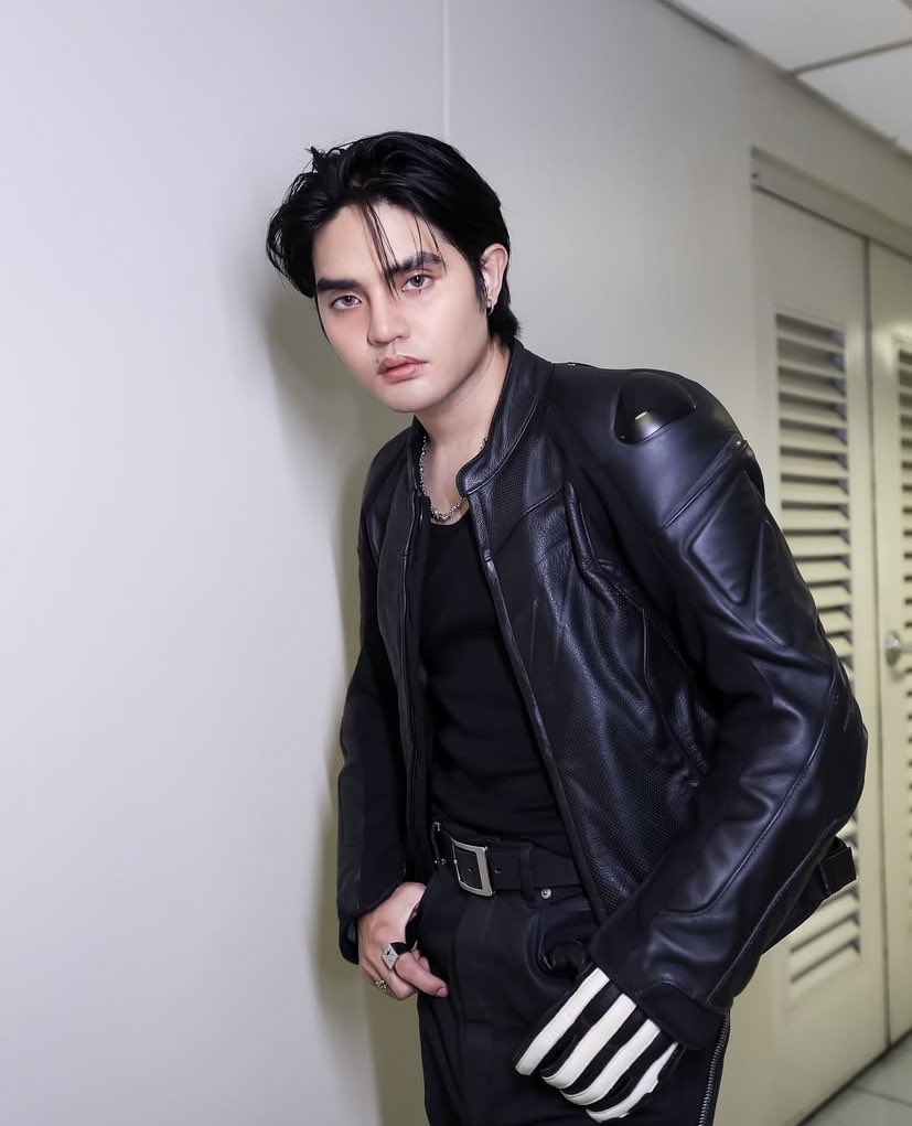 krstnrrae's tweet photo. FELIPSUPERIOR THANK YOU SO MUCH FOR STYLING PABLO 😭

IG: officialSB19

@SB19Official #SB19
#SB19_PABLO https://t.co/sj2BHF4D7Y
