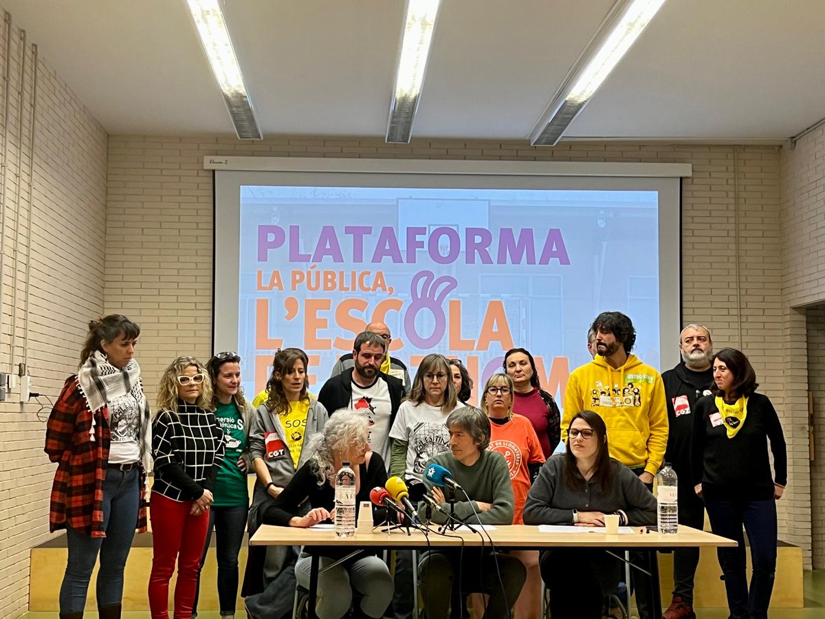 Presentem la Plataforma La Pública, l'Escola de Tothom.

Sindicats i entitats compromeses amb el dret a l'educació amb igualtat i sense discriminació formem un front comú per defensar la pública, l'única solució per compensar desigualtats.

Adheriu-vos 👇

affac.cat/affac/platafor…
