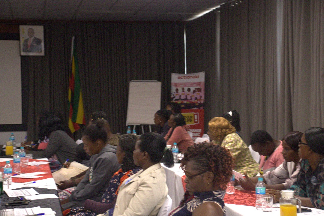 ActionAidZim's tweet image. This week @ActionAidZim is training SASA champions from Nyazura LRP and Chiendambuya on Phase 3 of the SASA model. Thanks to the TORCHES team for their facilitation and technical support. Together, we can prevent violence against women! #EndViolence #sasatogether