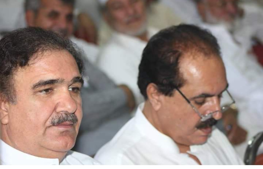 AyubKAsharay's tweet image. صدرالدين مروت زما د ځوانۍ یاره ډیر بے وخته د رانه لار جدا کړه. زمونږ د سټوډنټ وخت نه تر مرګه پورې یوه یوه لحظه راته یاده ده. ګرانه یاره په ګور د نور شه د هیریدو نه ئې
#remembringsadruddinmarwat