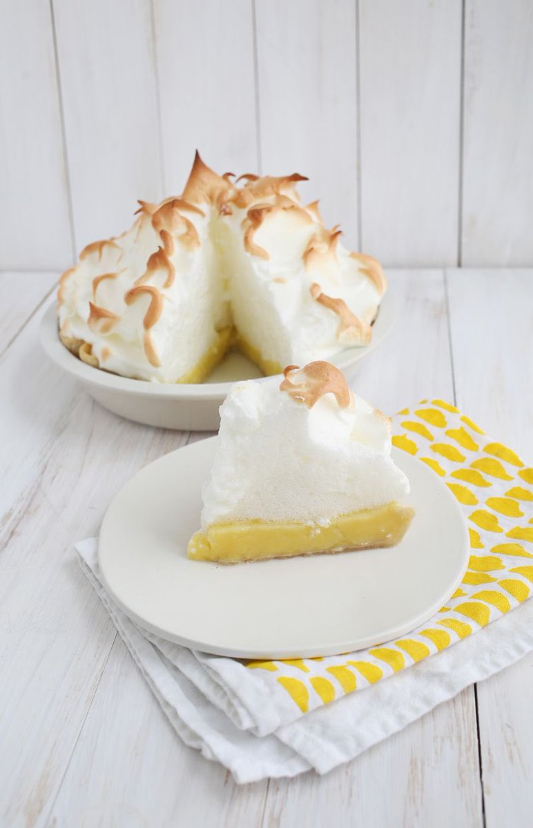 I see Manchester United are getting a new Lemon Meringue Pie… I mean… stadium.  

#OldTrafford #MUFC
