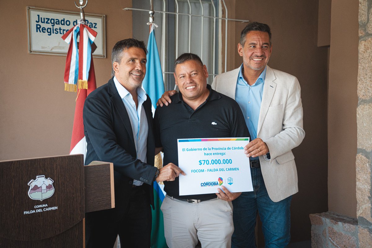 miguelsiciliano's tweet photo. En representación del @gobdecordoba, realizamos entrega del Fondo Complementario para Municipios y Comunas (#FOCOM) con el objetivo de iniciar la construcción del Dispensario de Valle Alegre en #FaldaDelCarmen.
Este compromiso, asumido por el gobernador @MartinLlaryora, forma parte del plan de inversión en infraestructura para 12 localidades del departamento #SantaMaría, impulsando el crecimiento y mejorando la calidad de vida de l@s vecin@s.
Con trabajo conjunto entre Provincia y municipios, seguimos llevando #obras a cada rincón de #Córdoba.