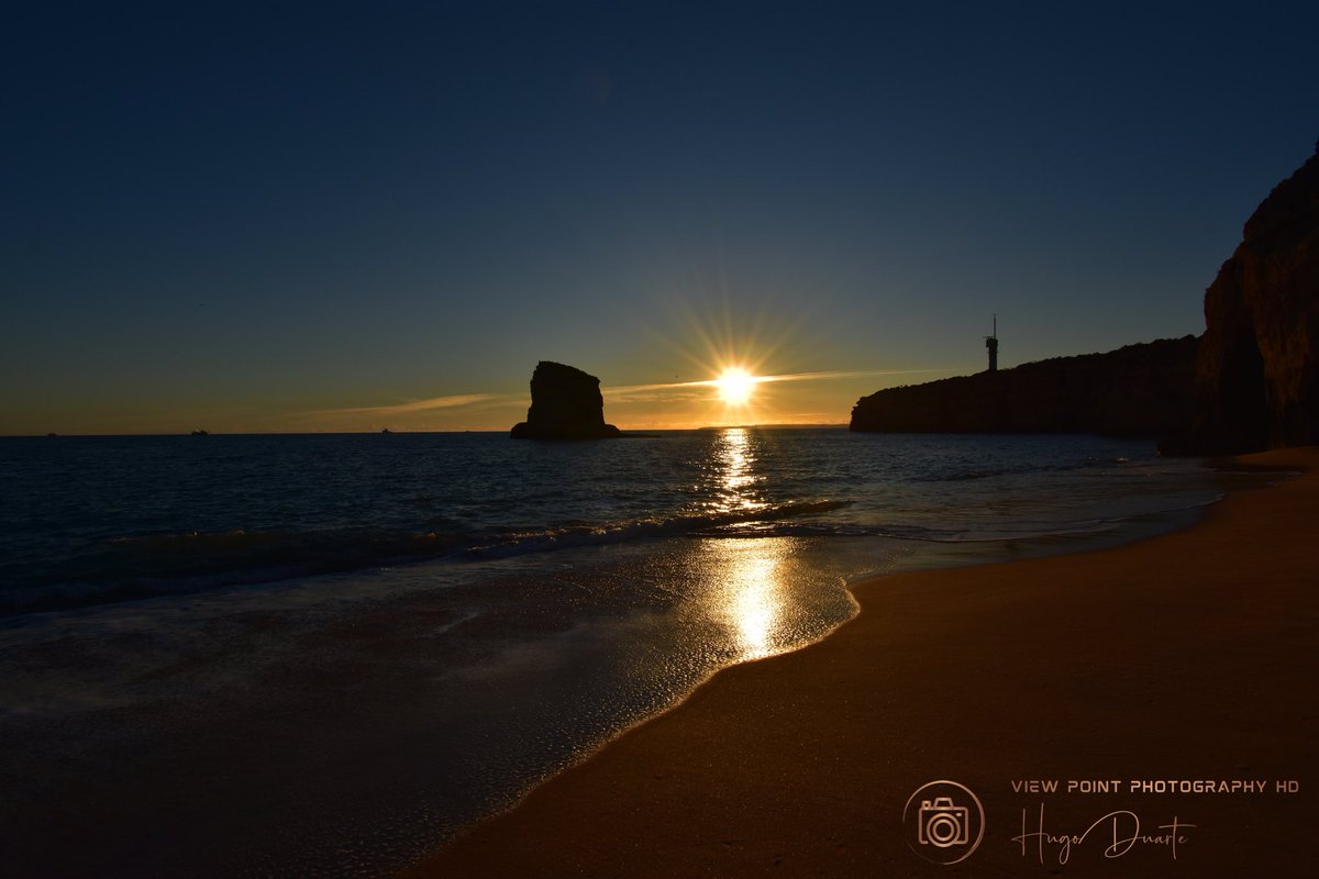 VPPhotographyHD's tweet photo. 🇵🇹📷 #Ferragudo #Faro #Algarve #Portugal #PraiaDosCaneiros #CaneirosBeach #Europe #Travel #Praia #Beach #Sunset #SunsetBeach #SunsetSky #GoldenHour #SandyBeach #Picturesque #SkyPhotography #Landscape #Seascape #Waterscape #Photography #BeachPhotography #ViewPointPhotographyHD https://t.co/j5qO3Hh5FQ