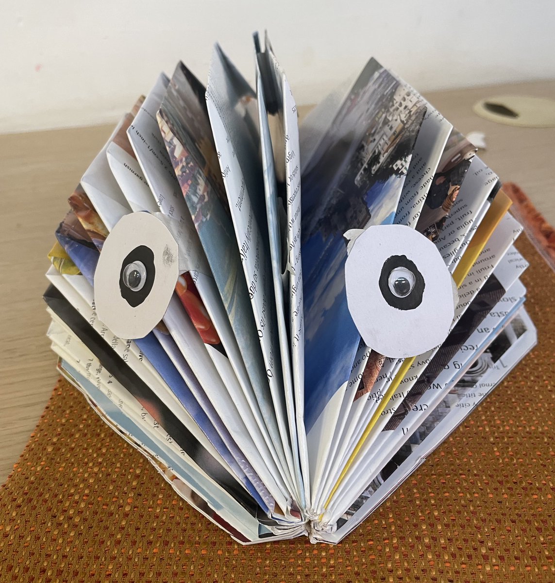 makeplaycreate's tweet image. Happy Book Hedgehogs 🦔 
Week 3 of our after school creative programme at Shipston Primary.
Transforming old, dog-eared and unwanted books into hedgehogs with attitude.
@ShipstonHead 
@stourfederation