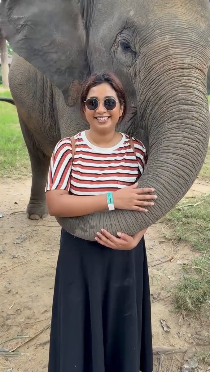 Even animals can sense her innocence and purity ♥️♥️
#HappyBirthdayShreyaGhoshal