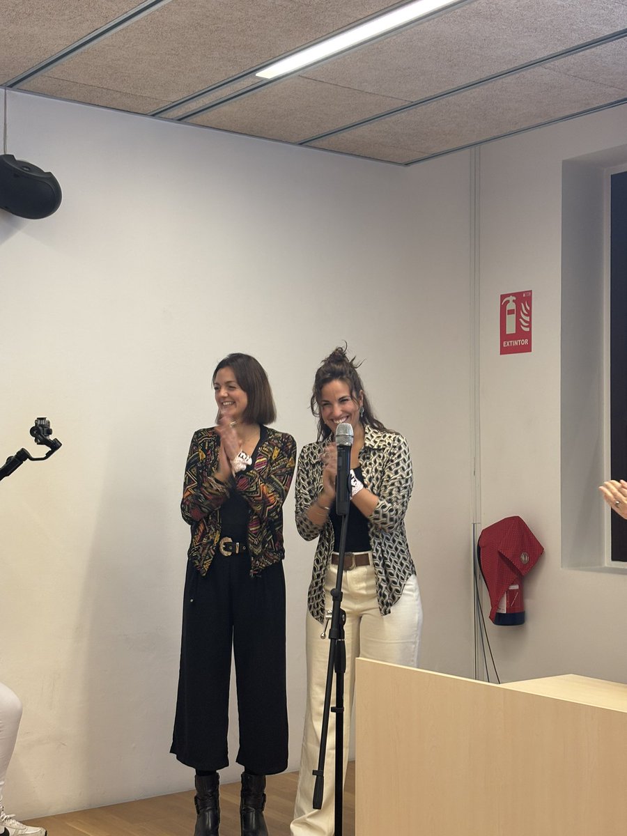 📣 Clara Soler Isard i Gemma Muray Domingo, ex balladores de la Festa Major i impulsores de <a href="/CARAMCARAMMM/">CARAM CARAM</a> seran les pregoner es de la <a href="/fmvilafranca/">Festa Major de Vilafranca</a> 
Per donar-lo a conèixer el quintet administrador ha organitzat un acte on han calgut els cinc sentits.