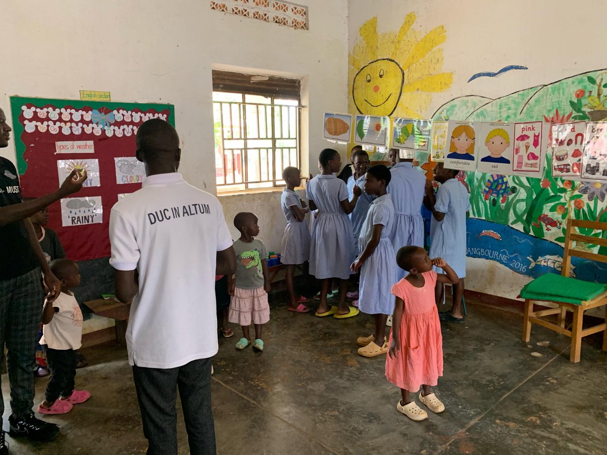 smackists's tweet image. Over the weekend, Old boys of SMACK in Mbarara University, had their annual road trip to Nabugabo Sand Beach which was coupled with a visit and outreach to Nabugabo Primary School💯

The event was a colorful one and special thanks to the lads for this great work.

Duc In Altum 🦅