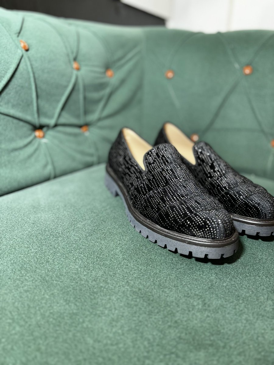 Localshoes_plug's tweet image. 450 cedis 

#wearGhana🇬🇭 #stunnershoesgh