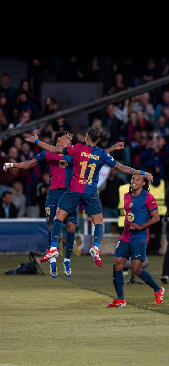 This wallpaper is cold. 🥶