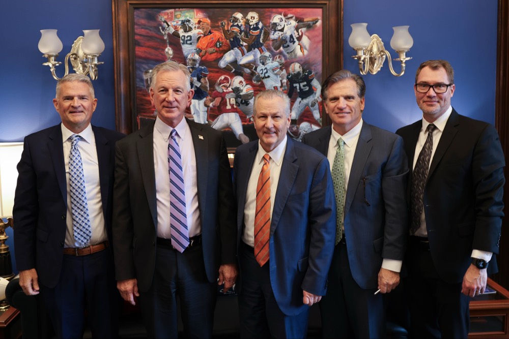 Zentek Ltd. (@zentekltd) on Twitter photo After a productive week in Washington we want to extend a thank-you to <a href="/SenTuberville/">Coach Tommy Tuberville</a> and team for meeting with us to discuss Zentek, our products and the strategic importance of the Albany graphite deposit in a North American supply chain.
#Zentek #CriticalMinerals #Graphite After a productive week in Washington we want to extend a thank-you to <a href="/SenTuberville/">Coach Tommy Tuberville</a> and team for meeting with us to discuss Zentek, our products and the strategic importance of the Albany graphite deposit in a North American supply chain.
#Zentek #CriticalMinerals #Graphite