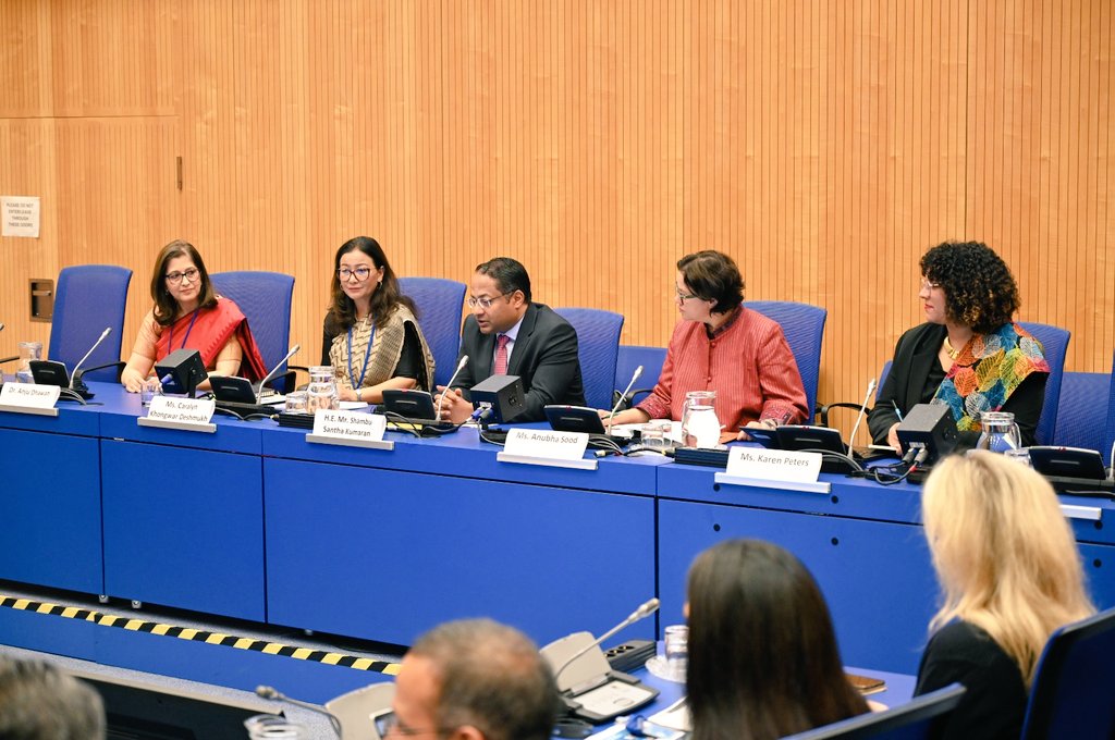 IndiainAustria's tweet photo. 🇮🇳 Side Event@ #CND68 : 
National Action Plan for #DrugDemandReduction (DDR)-  Initiatives&amp; Success Stories

1️⃣India’s commitment to DDR through #NashaMuktAbhiyan - 141M+ engagements
2️⃣Sound prevention &amp; rehabilitation strategies 
3️⃣Strong partnerships with @UNODC +other nations https://t.co/oE9BJSX5ga