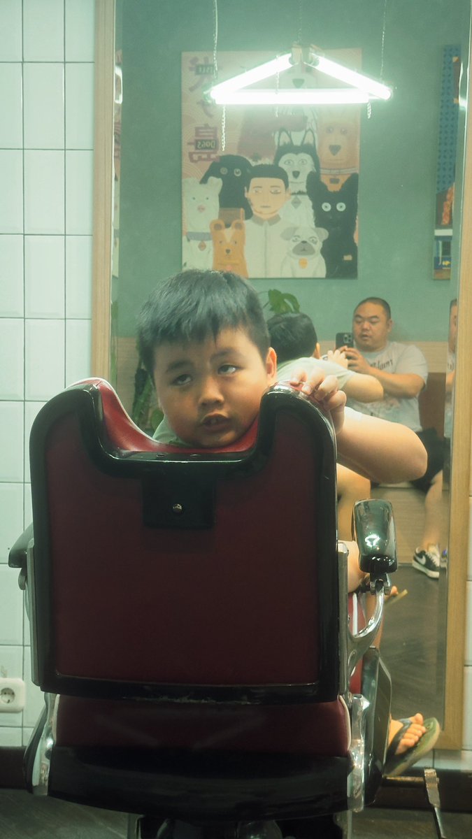 fhuray's tweet image. Kalau ada yang tanya tujuan hidup...
Legacy for the next generation. Gedein anak. Sekolahin. Bikin dia jadi orang yg bener. Kerja dan punya usaha. Dan dia ketemu dengan. Jodoh nya.... ❤️ bahagia nya tidak ada dua