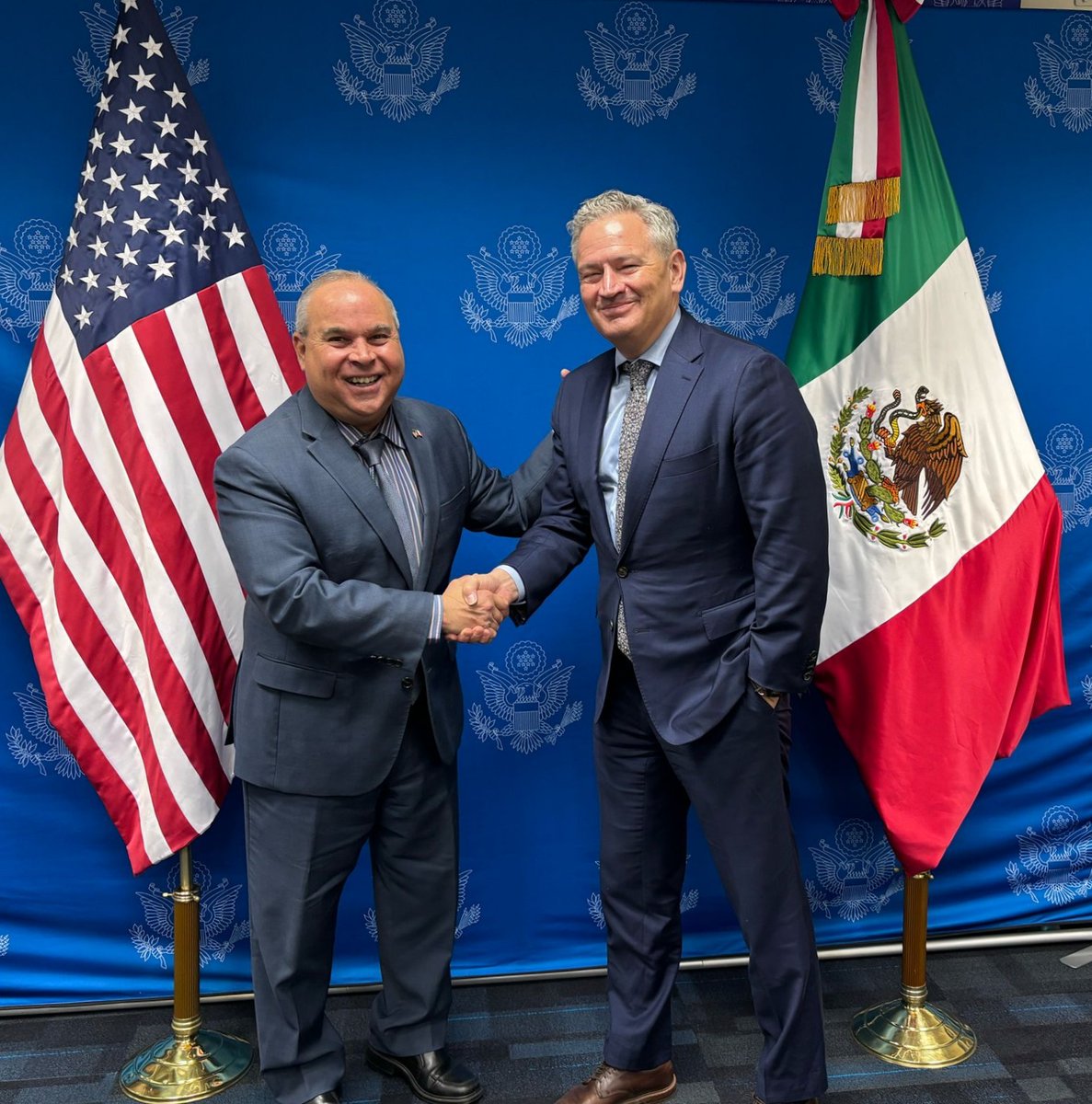 Notre Dame Mexico tweet media