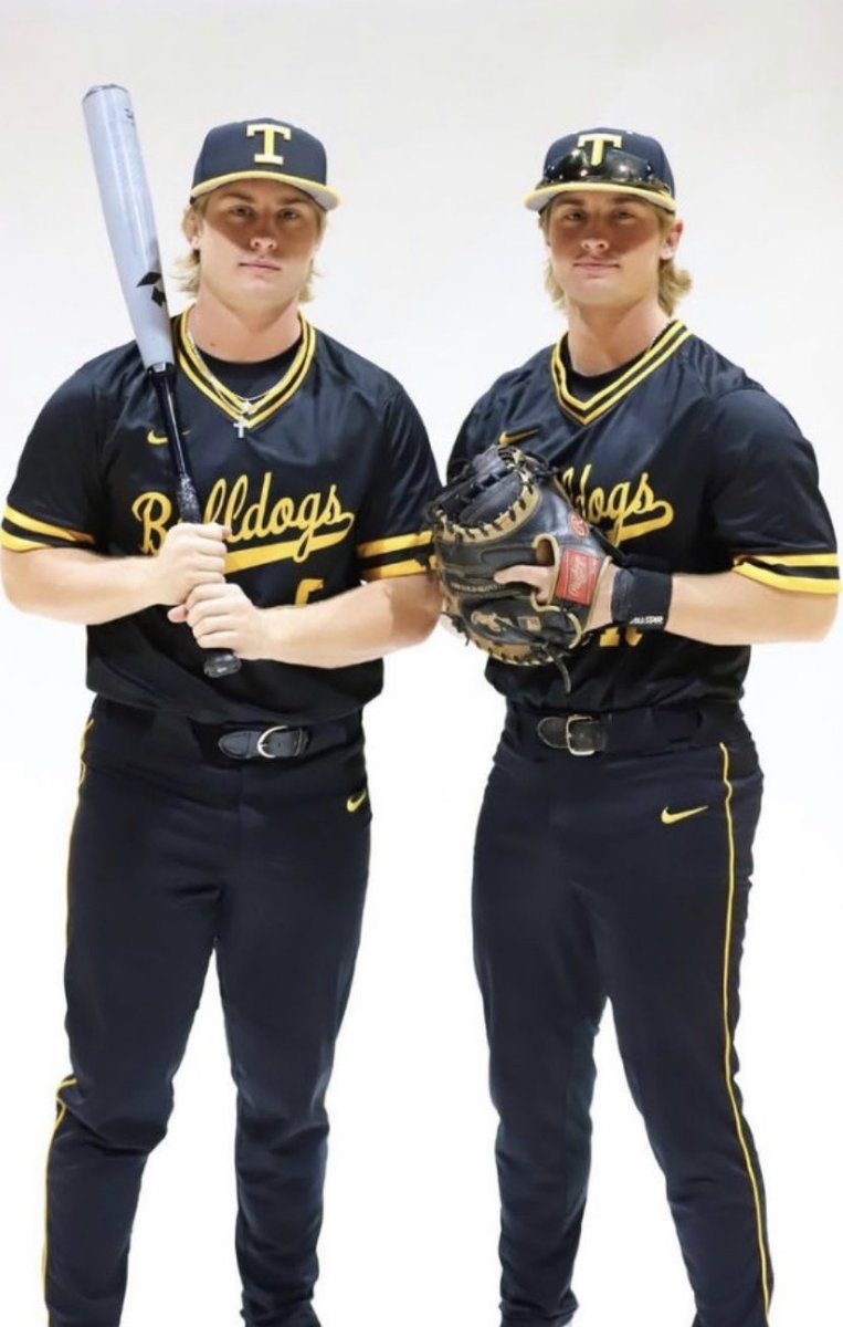 Happy 21st Birthday to my favorite 2 guys in the world. It’s a blessing everyday to call these guys my sons! Incredible young men! Have a great day <a href="/THelpenstill/">Tyler Helpenstill</a> and <a href="/Money_Man__44/">Garrett Helpenstill</a> ! 🎂🥳