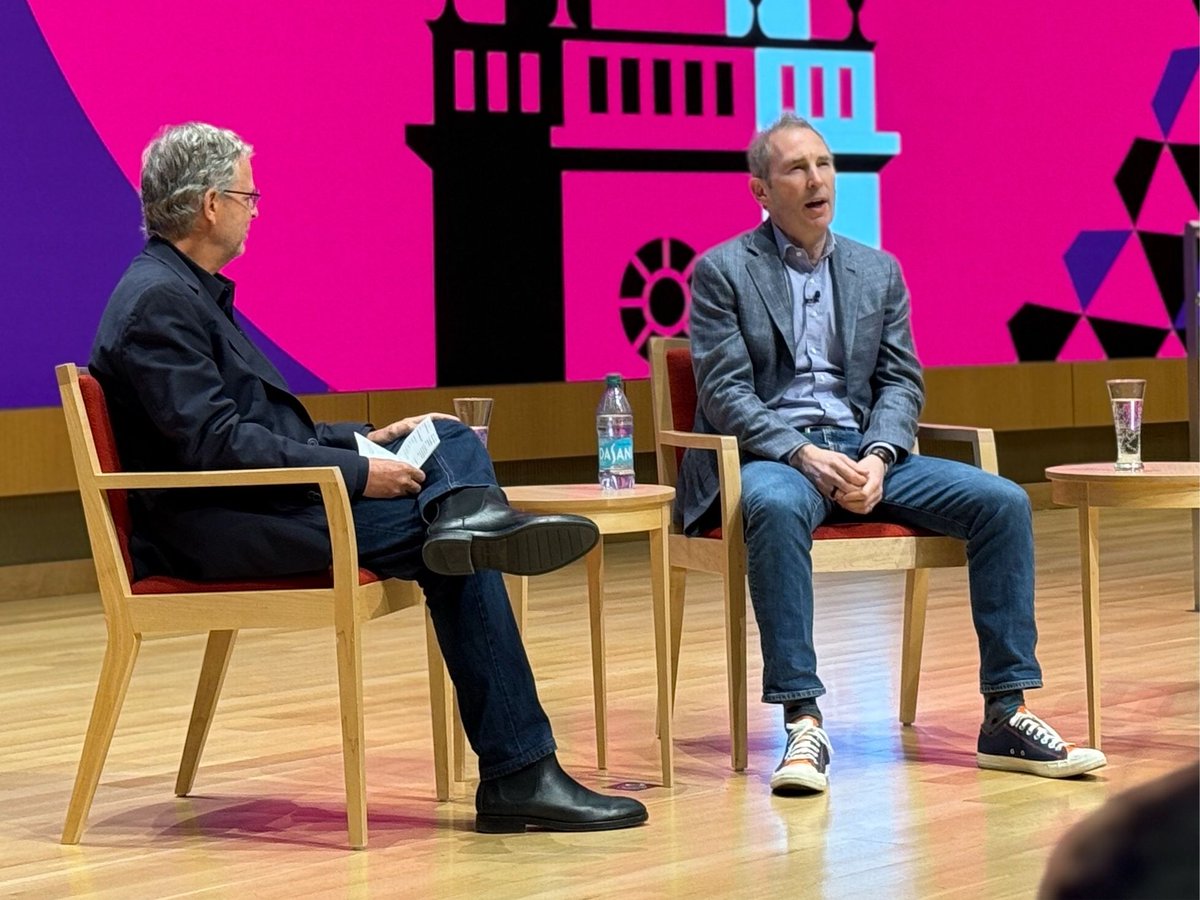 Underscore VC (@underscorevc) on Twitter photo Yesterday evening, we had the privilege of welcoming <a href="/ajassy/">Andy Jassy</a>, CEO of <a href="/amazon/">Amazon</a> and <a href="/HarvardHBS/">Harvard Business School</a> alum, for an enlightening discussion at HBS. Our very own <a href="/mjskok/">Michael J Skok</a>, served as the moderator. Here are some of the key points we took away from this outstanding leader 🧵 Yesterday evening, we had the privilege of welcoming <a href="/ajassy/">Andy Jassy</a>, CEO of <a href="/amazon/">Amazon</a> and <a href="/HarvardHBS/">Harvard Business School</a> alum, for an enlightening discussion at HBS. Our very own <a href="/mjskok/">Michael J Skok</a>, served as the moderator. Here are some of the key points we took away from this outstanding leader 🧵