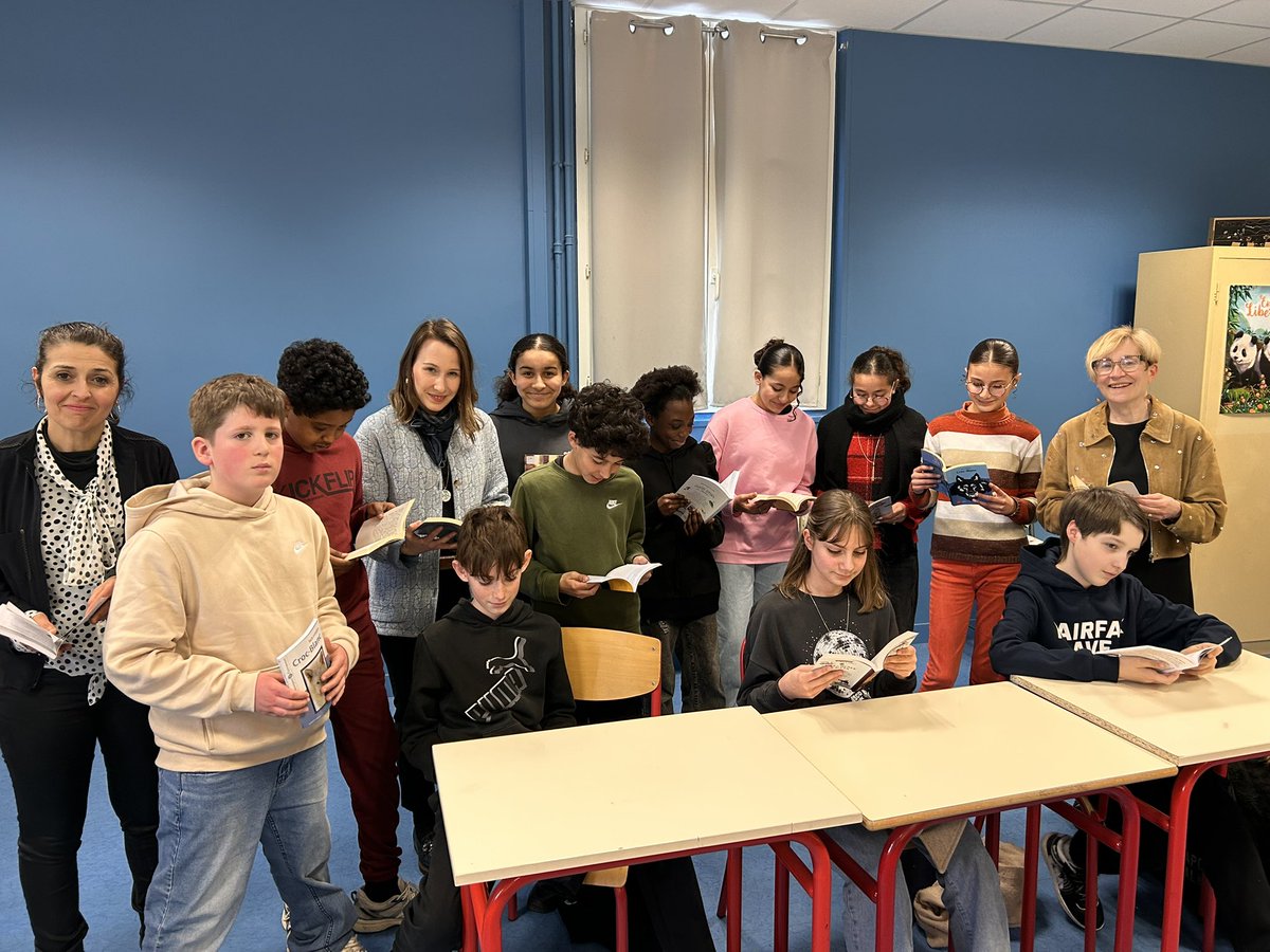 DSDEN d’Eure-et-Loir - Académie d’Orléans-Tours (@dsden28) on Twitter photo #11marsjelis au collège Hélène Boucher où tout le monde a pris plaisir à lire… les élèves, les professeurs, la principale et même la directrice académique 😉
<a href="/ac_orleanstours/">Académie d'Orléans-Tours</a> #11marsjelis au collège Hélène Boucher où tout le monde a pris plaisir à lire… les élèves, les professeurs, la principale et même la directrice académique 😉
<a href="/ac_orleanstours/">Académie d'Orléans-Tours</a>