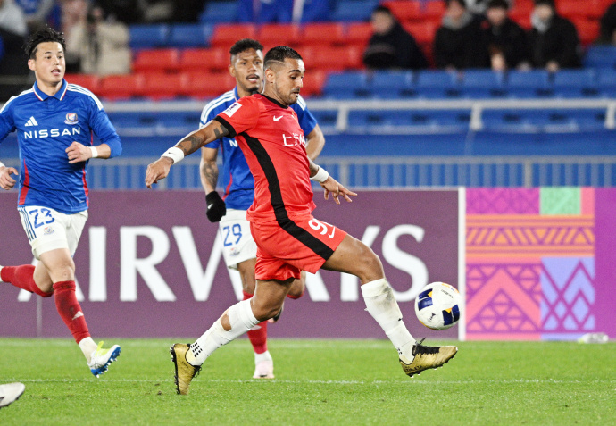HotpotFootball's tweet photo. 🇧🇷⚽️
In the 2nd leg of #ACLElite quarter-finals, Shanghai Port lost 1-4 to Yokohama F. Marinos. Leonardo scored for SH Port. The 27 yo 🇧🇷 FW became the first away player to score a goal at Yokohama F. Marinos' home stadium in #ACLE2425 . https://t.co/pmlF1pT1gO