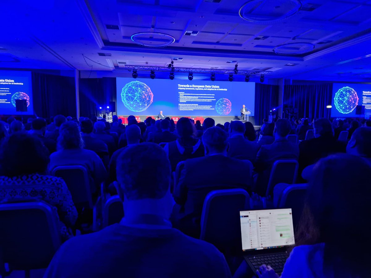 DS2_EU's tweet photo. Full house in Warsaw at the #DataSpacesSymposium2025 , with > 500 participants! 🤩 

Amongst many interesting things, they found out
🔢  How to build interoperable dataspaces
🔢  How to make dataspaces Gaia-X compliant

Stay tuned, as a blog post will follow!

 #DSSC #DSS25 https://t.co/GwjoNUAdZi